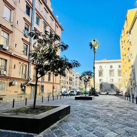 Nyaraló Stritstrit *